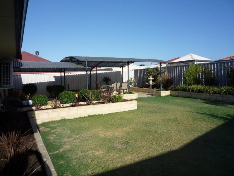 10 Springview Circle, Beechboro WA 6063