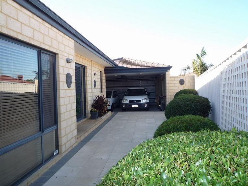 10 Springview Circle, Beechboro WA 6063