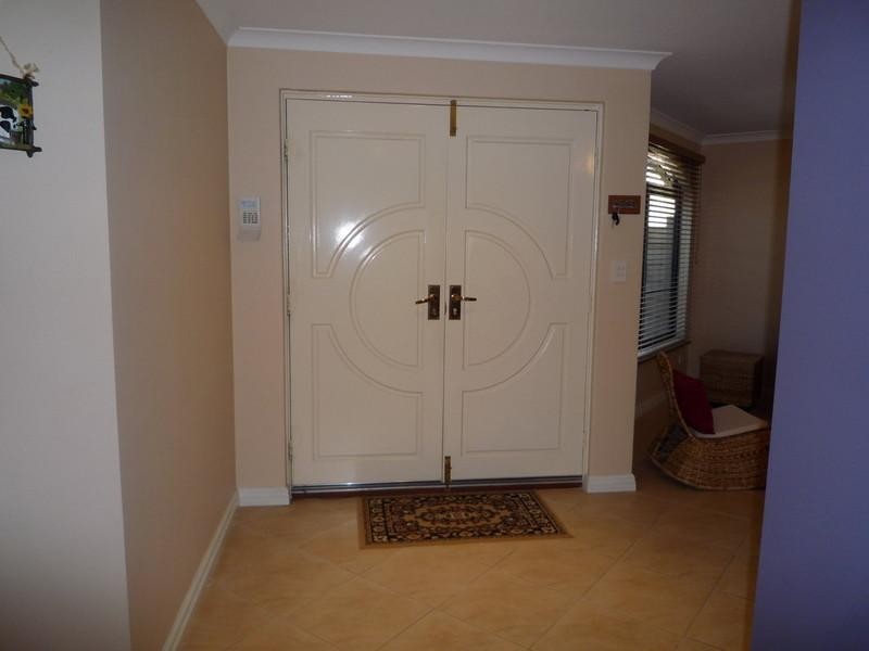 10 Springview Circle, Beechboro WA 6063