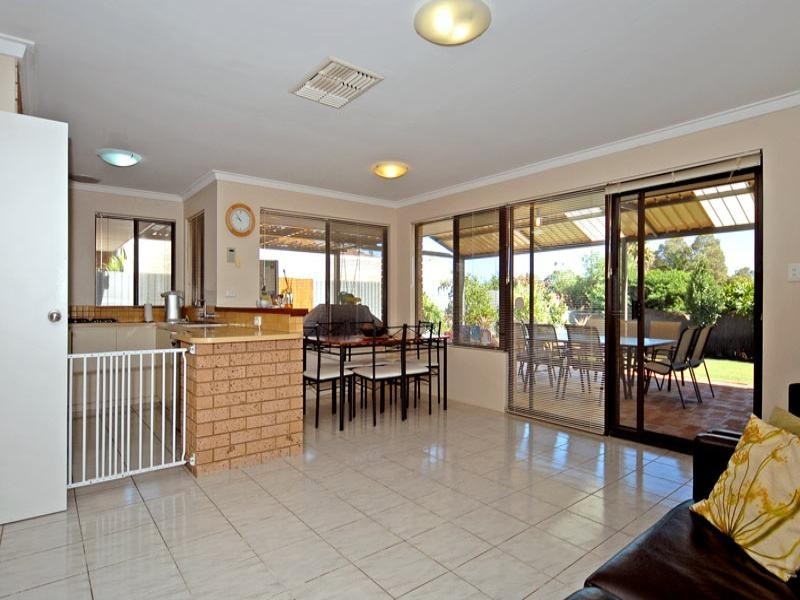 80 Freeland Way, Eden Hill WA 6054
