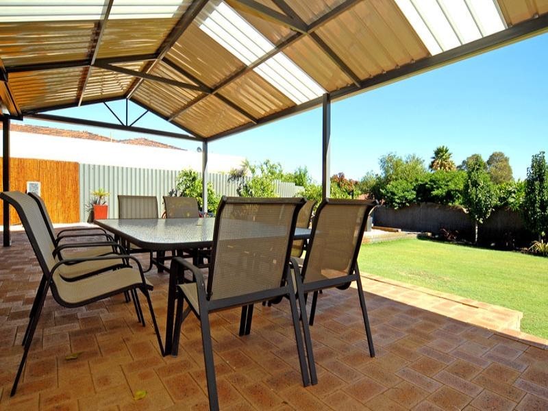 80 Freeland Way, Eden Hill WA 6054