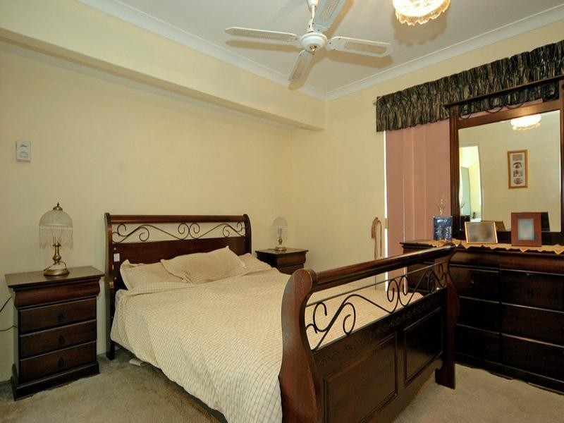 6 Hydrangea Place, Alexander Heights WA 6064