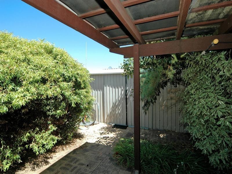 6 Hydrangea Place, Alexander Heights WA 6064