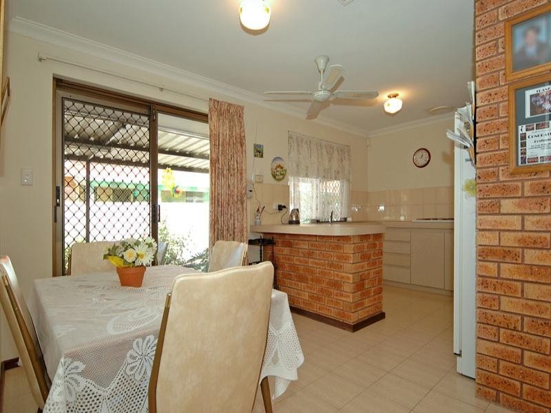 2/64 Ivanhoe Street, Bassendean WA 6054