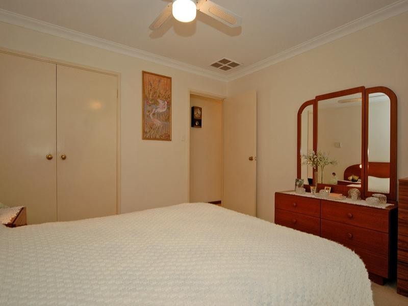 2/64 Ivanhoe Street, Bassendean WA 6054