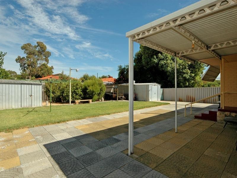 63 Sturtridge Road, Lockridge WA 6054