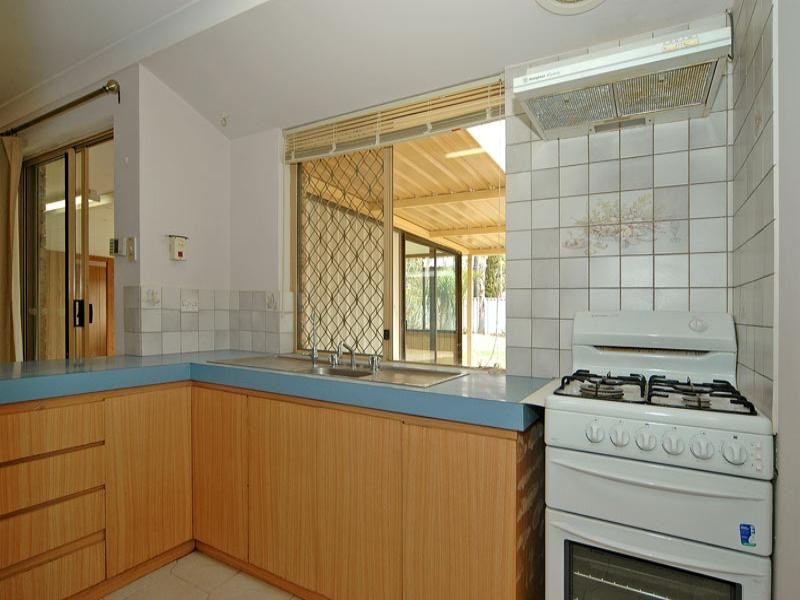 18 Danube Avenue, Beechboro WA 6063