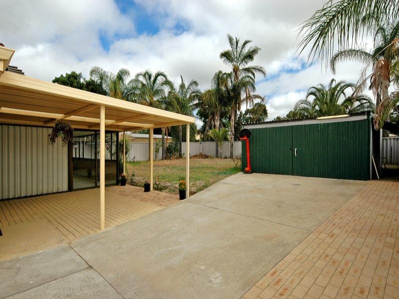 18 Danube Avenue, Beechboro WA 6063