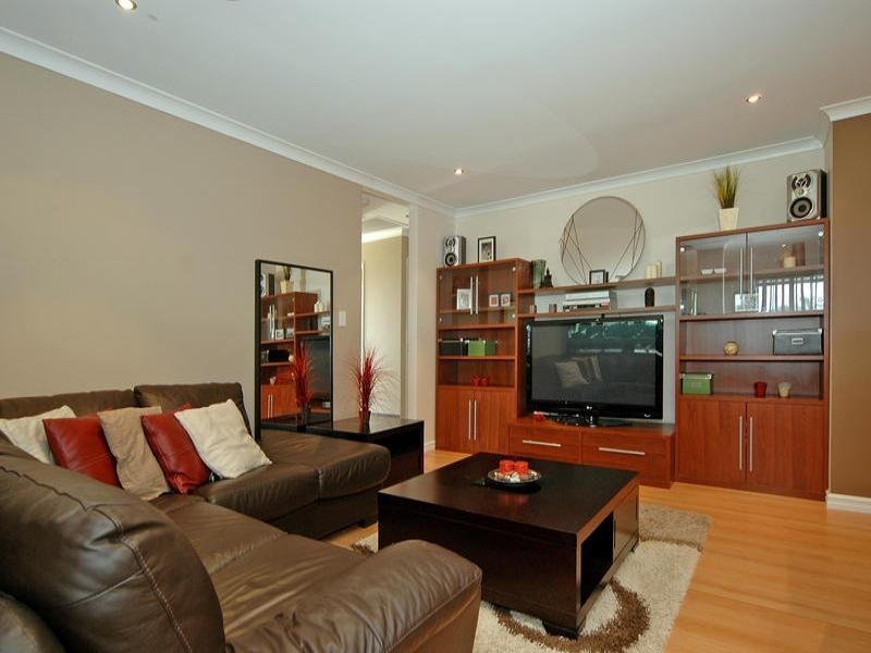 72 Wintergreene Drive, Beechboro WA 6063