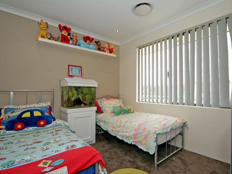 72 Wintergreene Drive, Beechboro WA 6063