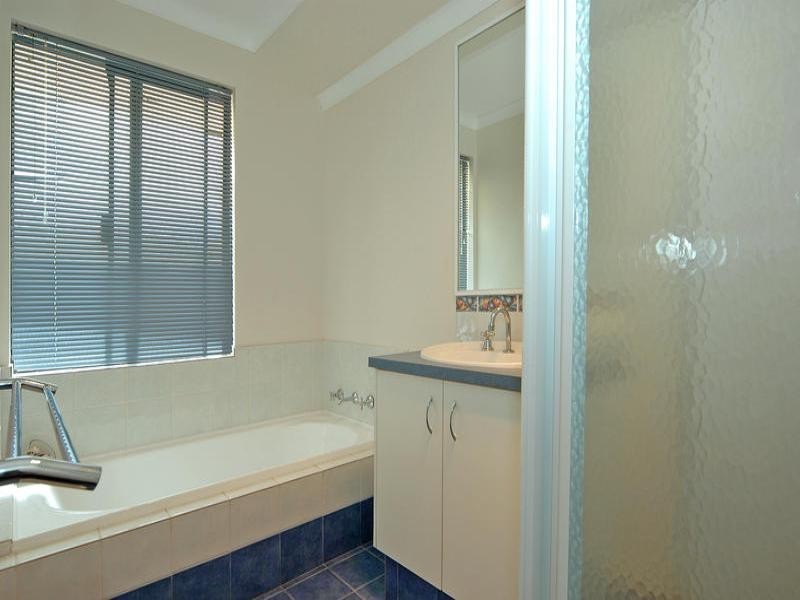 72 Wintergreene Drive, Beechboro WA 6063