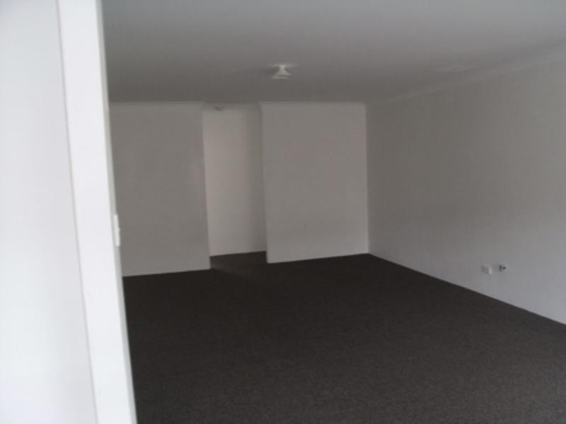 8 Calla Street, Beechboro WA 6063