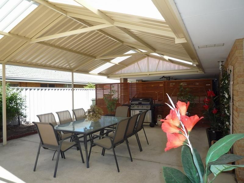 5 Elbrus Way, Caversham WA 6055