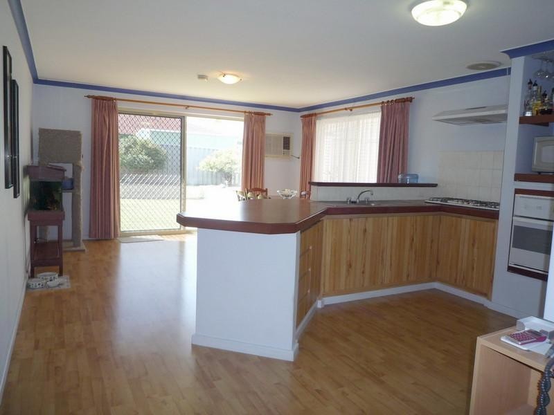 5 Elbrus Way, Caversham WA 6055