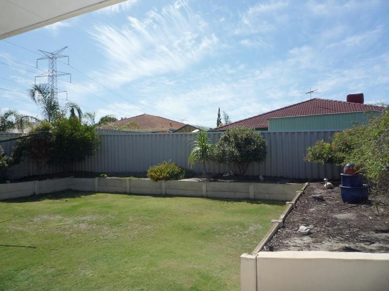 5 Elbrus Way, Caversham WA 6055