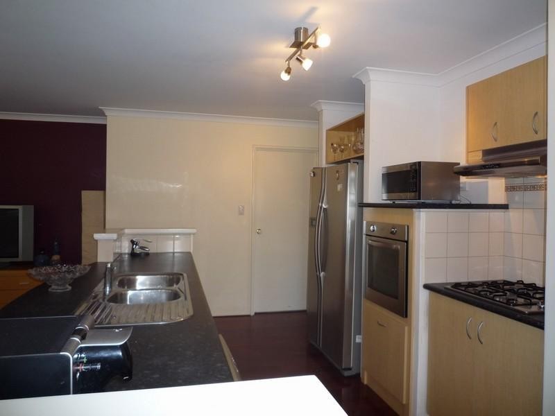 8 Stapella Lane, Beechboro WA 6063