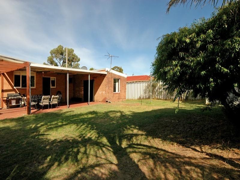 58 Bendix Way, Girrawheen WA 6064
