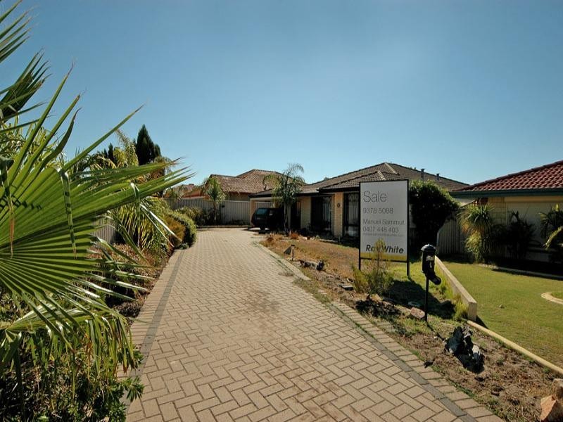 9 Blanc Close, Caversham WA 6055