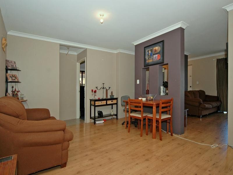 9 Blanc Close, Caversham WA 6055