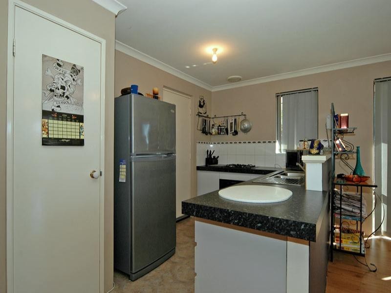 9 Blanc Close, Caversham WA 6055