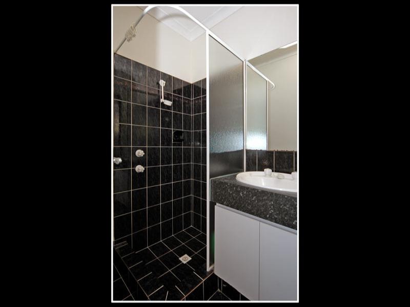 9 Blanc Close, Caversham WA 6055