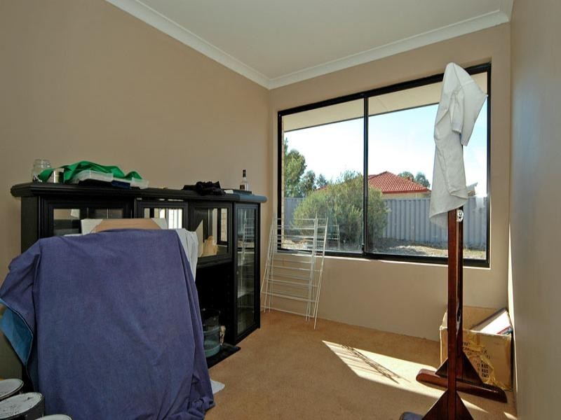 9 Blanc Close, Caversham WA 6055