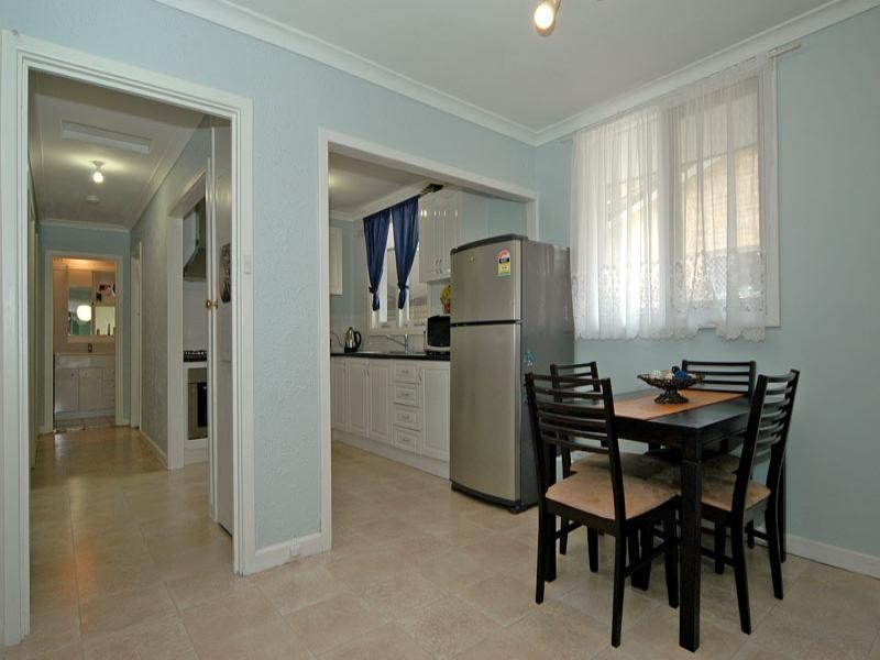 25 Arbon Way, Lockridge WA 6054