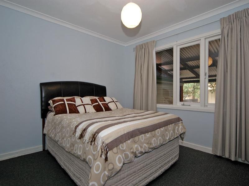 25 Arbon Way, Lockridge WA 6054