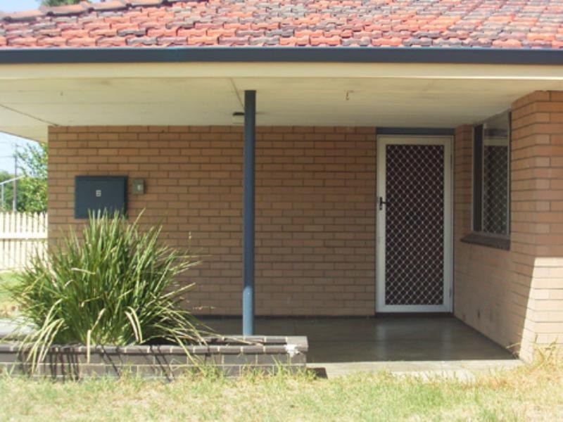 2/1829 West Swan Road, Caversham WA 6055