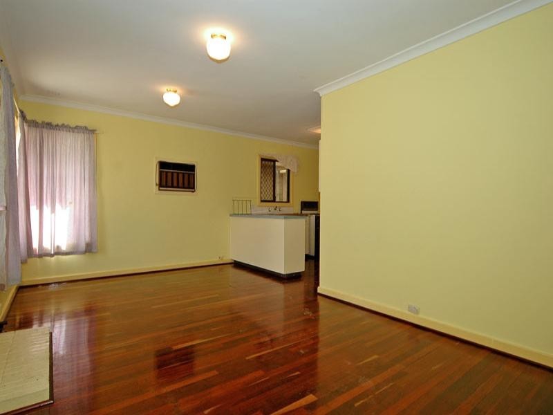 39 Altone Road, Lockridge WA 6054