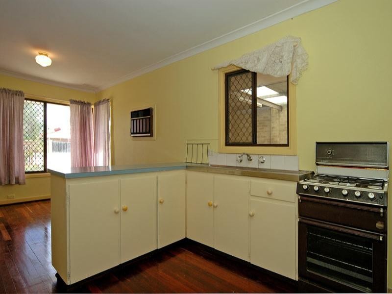 39 Altone Road, Lockridge WA 6054