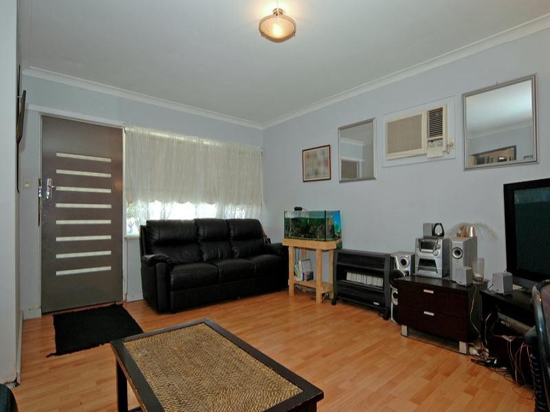 13 Devenish Road, Lockridge WA 6054