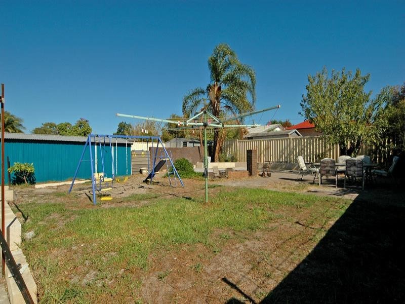 13 Devenish Road, Lockridge WA 6054