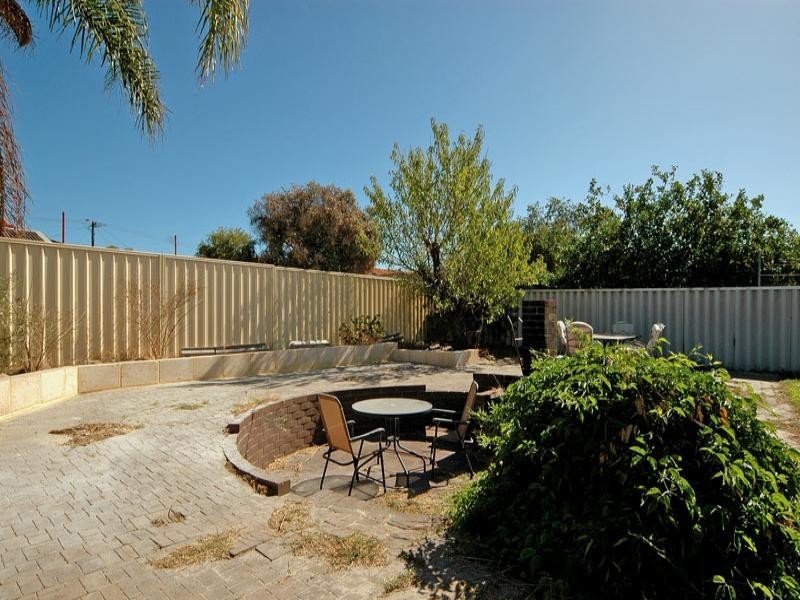 13 Devenish Road, Lockridge WA 6054