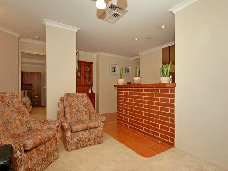 12 Ranthus Avenue, Beechboro WA 6063