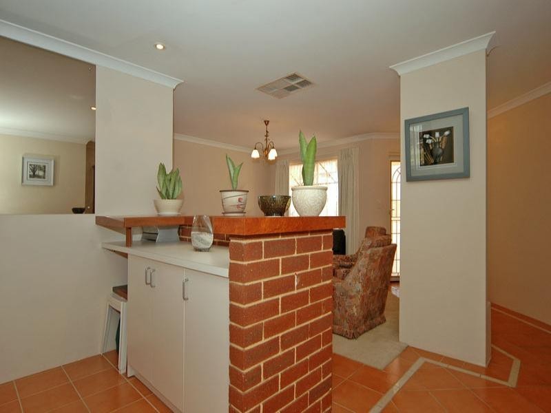 12 Ranthus Avenue, Beechboro WA 6063