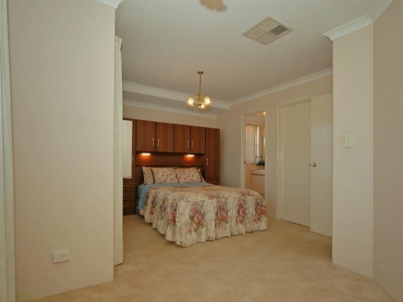 12 Ranthus Avenue, Beechboro WA 6063