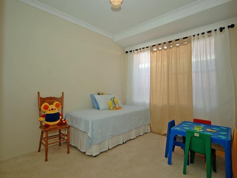 12 Ranthus Avenue, Beechboro WA 6063