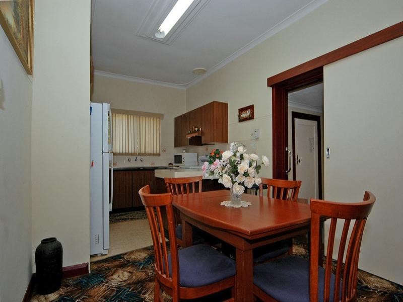 111 Anzac Terrace, Bassendean WA 6054