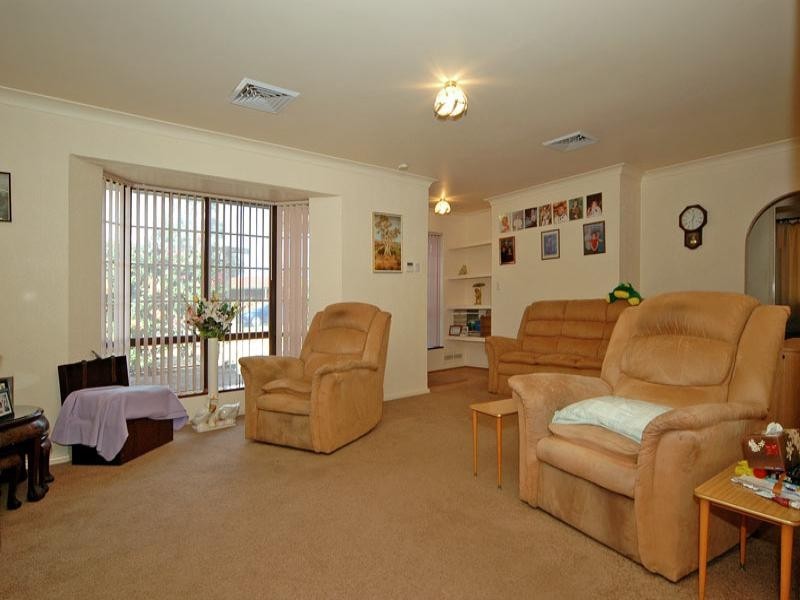 12 Nash Place, Beechboro WA 6063