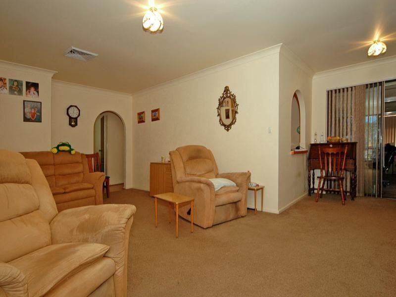 12 Nash Place, Beechboro WA 6063