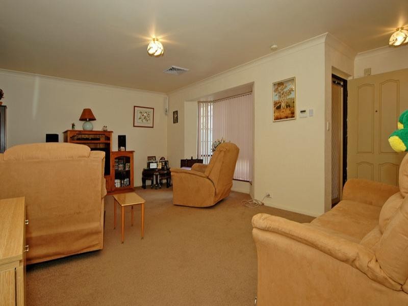 12 Nash Place, Beechboro WA 6063