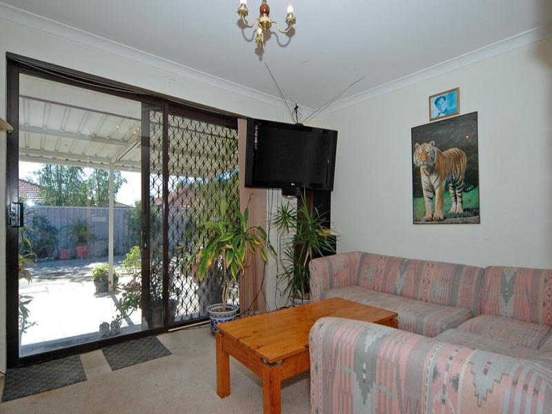 25 Timberlane Cresc, Beechboro WA 6063