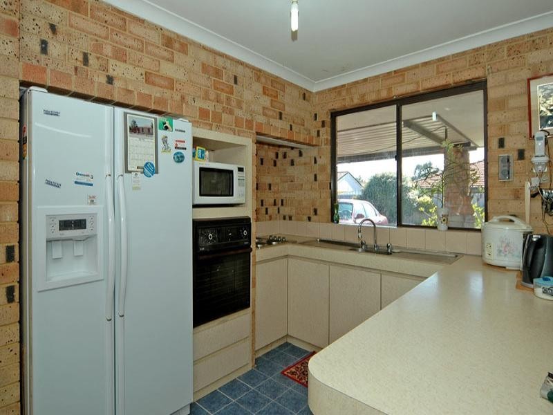 25 Timberlane Cresc, Beechboro WA 6063