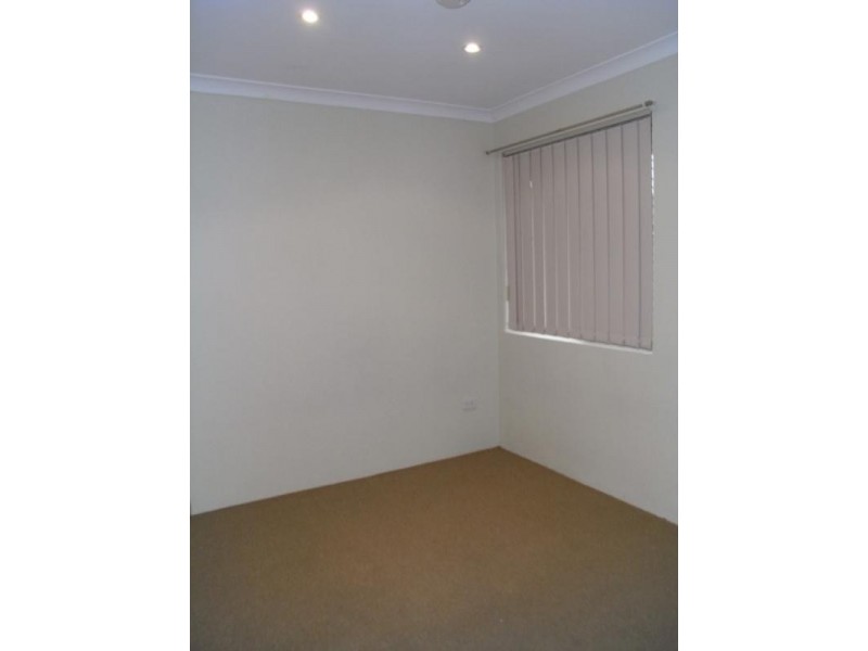 2/355 Light Street, Dianella WA 6059