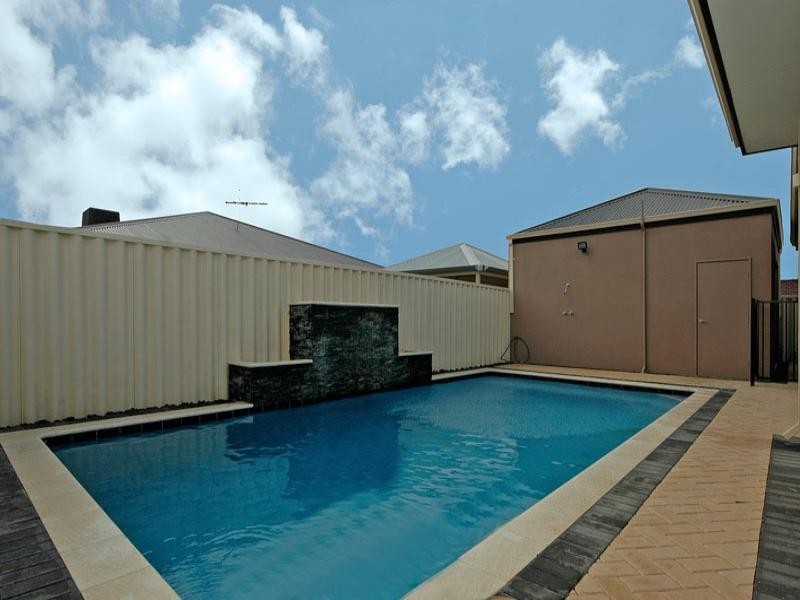 114 Bridgeman Drive, Beechboro WA 6063