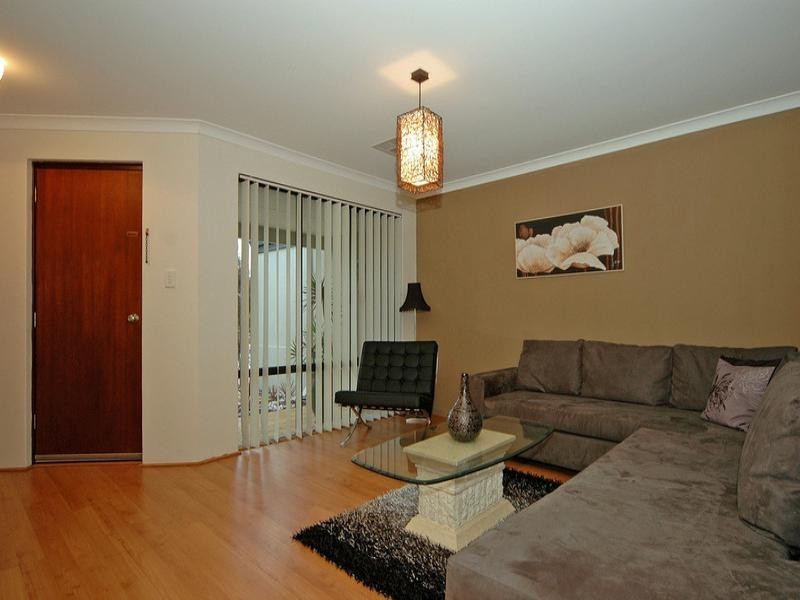 8 Delmage Circle, Ellenbrook WA 6069