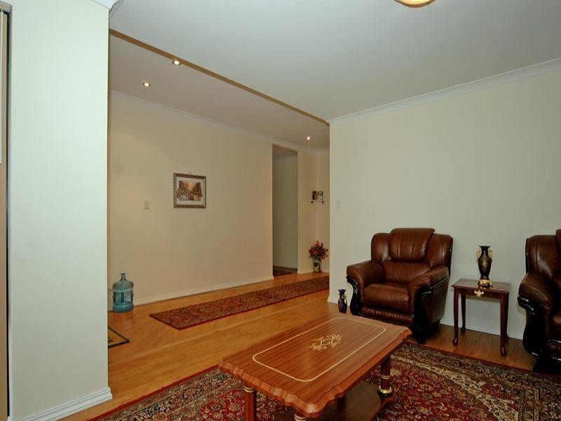 1 Wintergreene Drive, Beechboro WA 6063