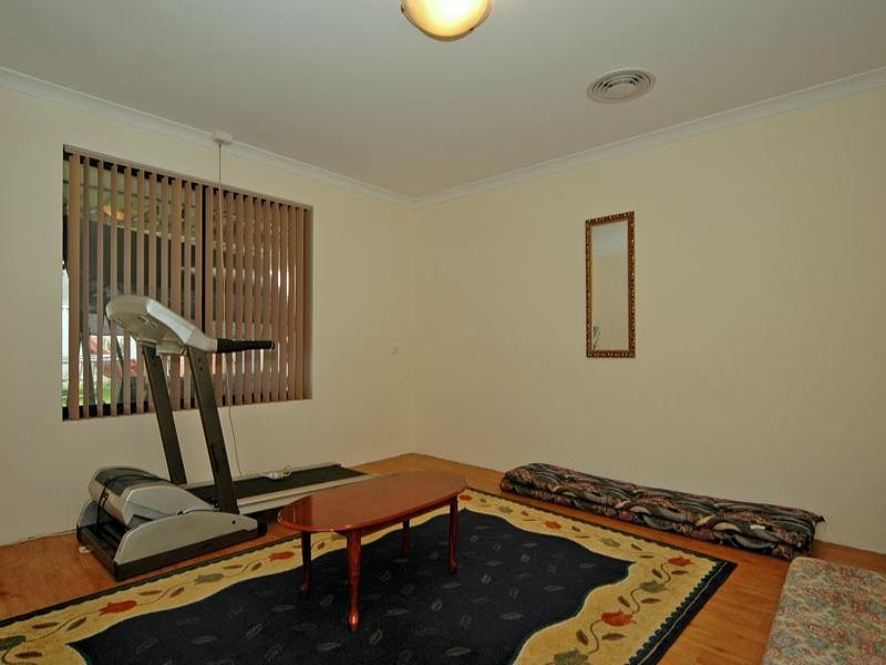 1 Wintergreene Drive, Beechboro WA 6063