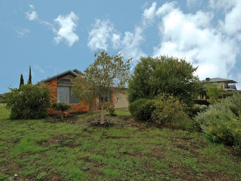 212 Patricia Street, Caversham WA 6055